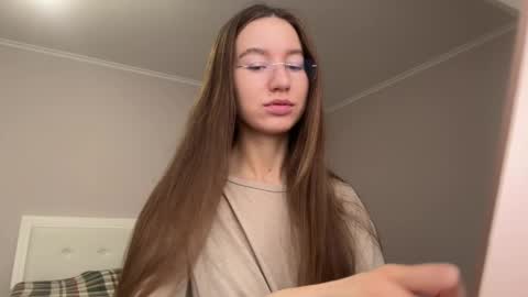 Snapshot of emberfamn chatting on 8, 6, 2026 Alina online show from 8, 6, 2026