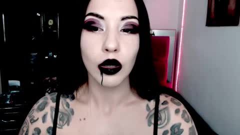 Snapshot of emearld_black chatting on 2, 12, 2025 Emerald Black online show from 2, 12, 2025