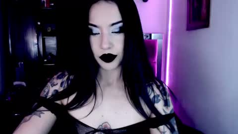 Emerald Black online show from 15, 6, 2026