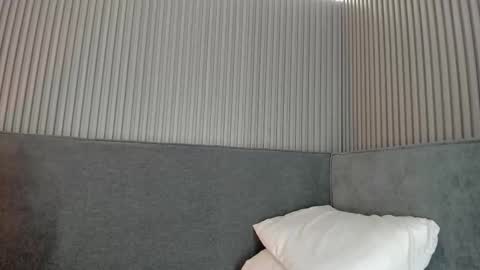 emelie_89 online show from 14, 12, 2025