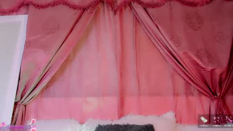 Snapshot of emely_rous chatting on 2, 12, 2024 Emely Rous online show from 2, 12, 2024