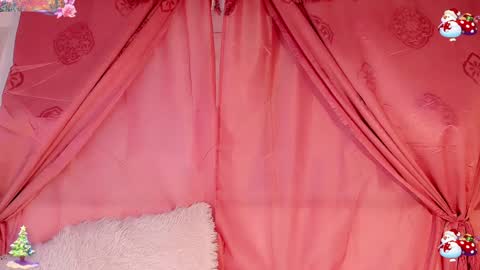 Snapshot of emely_rous chatting on 13, 12, 2024 Emely Rous online show from 13, 12, 2024