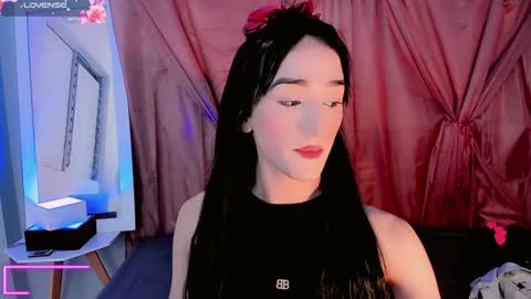 Snapshot of emely_rous chatting on 15, 1, 2025 Emely Rous online show from 15, 1, 2025