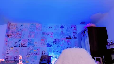 Snapshot of emely_rous chatting on 23, 10, 2025 Emely Rous online show from 23, 10, 2025