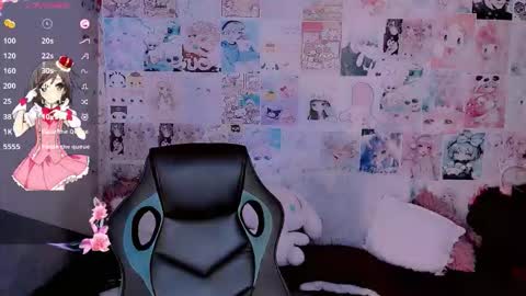 Snapshot of emely_rous chatting on 8, 11, 2025 Emely Rous online show from 8, 11, 2025