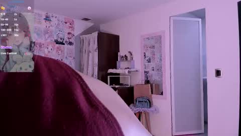 Snapshot of emely_rous chatting on 10, 2, 2026 Emely Rous online show from 10, 2, 2026