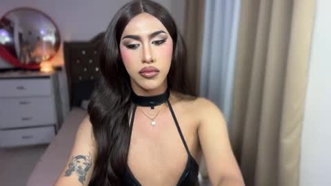 Snapshot of emelywest chatting on 16, 2, 2026 EMELY online show from 16, 2, 2026