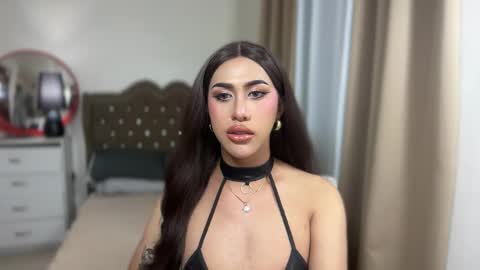 Snapshot of emelywest chatting on 22, 2, 2026 EMELY online show from 22, 2, 2026