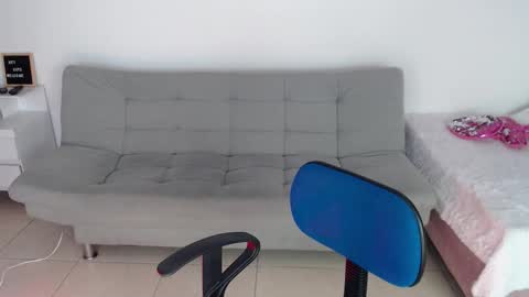 emi_carter online show from 30, 9, 2025