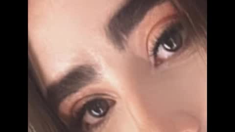 Snapshot of emi_royse chatting on 6, 3, 2025 emi_royse online show from 6, 3, 2025