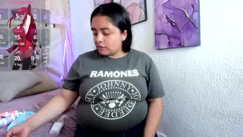 Snapshot of emiiily_brownn chatting on 17, 9, 2025 Emily online show from 17, 9, 2025
