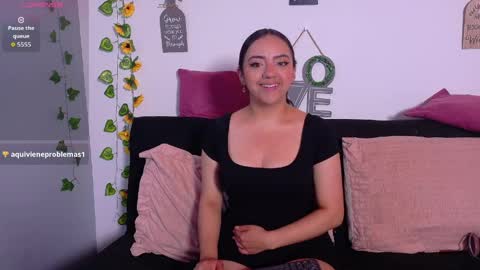 Snapshot of emiily_curly chatting on 7, 5, 2026 Emily online show from 7, 5, 2026
