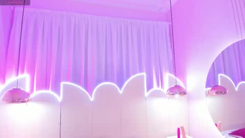 Snapshot of emiilygrace_ chatting on 20, 3, 2026 Emiily Grace online show from 20, 3, 2026