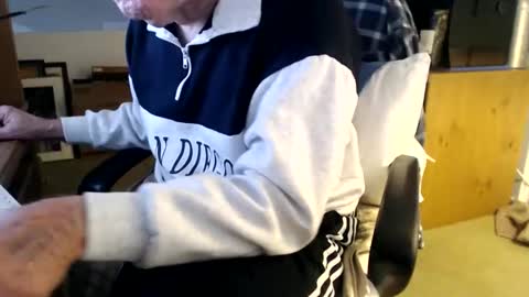 Snapshot of emil_karpo chatting on 20, 11, 2025 Terrance1st online show from 20, 11, 2025