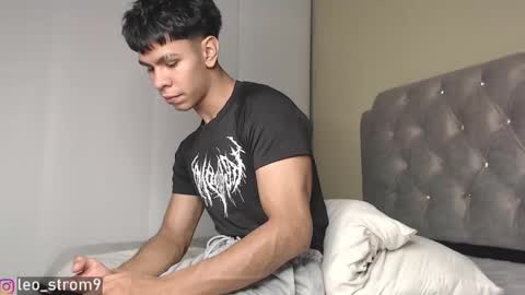 emile_239 online show from 23, 1, 2025