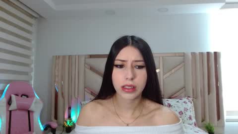 Emilee online show from 14, 3, 2026