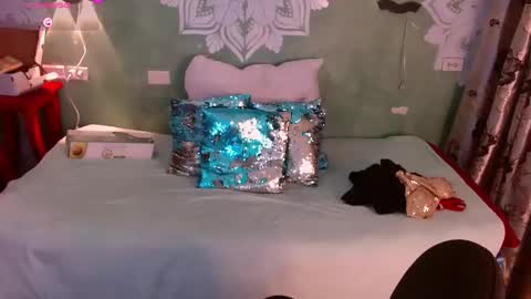 Emili roux online show from 28, 1, 2025