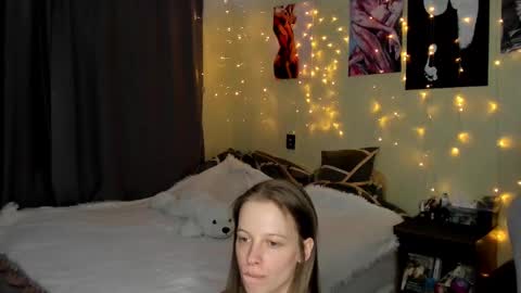 emili_sweet__ online show from 16, 2, 2025