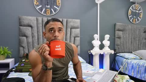 Snapshot of emilio_brandon chatting on 20, 5, 2026 Emilio online show from 20, 5, 2026