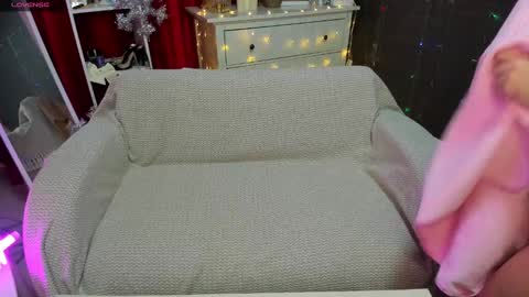 Emiliya online show from 7, 12, 2024