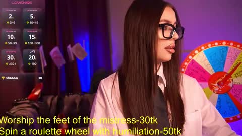 Snapshot of emiliyaroude chatting on 4, 10, 2025  Emiliya  online show from 4, 10, 2025