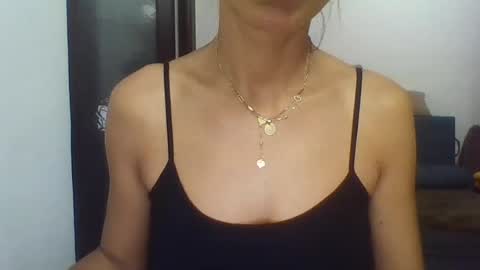 Snapshot of emilly_anne chatting on 14, 7, 2026 Annita online show from 14, 7, 2026