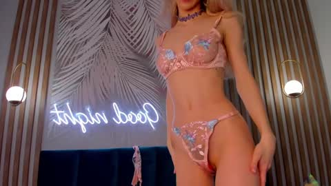 Emilly online show from 7, 2, 2025