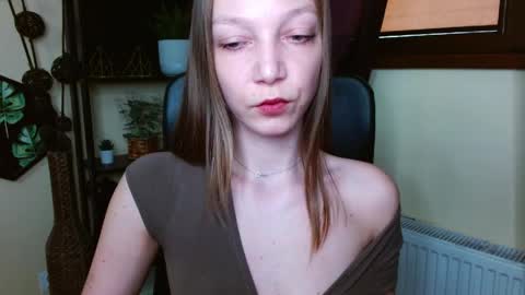 Emilly online show from 30, 3, 2026