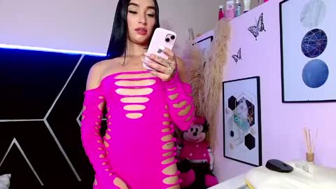 Snapshot of emillystonex chatting on 14, 5, 2026 emillystonex online show from 14, 5, 2026