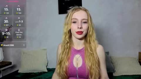 Snapshot of emily0303 chatting on 24, 10, 2025 emily0303 online show from 24, 10, 2025