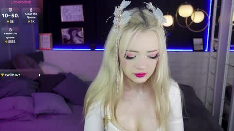 Snapshot of emily_air chatting on 22, 12, 2024 Emily online show from 22, 12, 2024