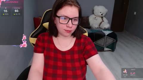 Emily 3 online show from 10, 11, 2025