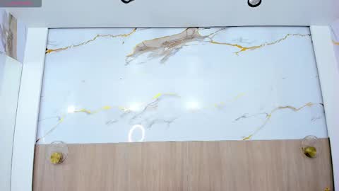 Snapshot of emily_browne chatting on 21, 10, 2025 emily online show from 21, 10, 2025