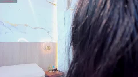 Snapshot of emily_browne chatting on 23, 10, 2025 emily online show from 23, 10, 2025