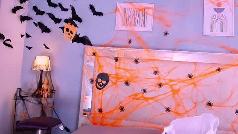 emily_castillo1_ online show from 31, 10, 2025