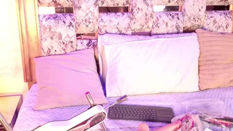 emily_dempsey online show from 11, 1, 2026