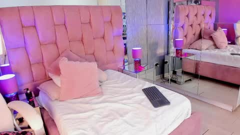 Emily online show from 25, 4, 2026