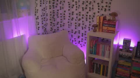 Em -  online show from 10, 12, 2024