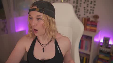 Em -  online show from 16, 12, 2024