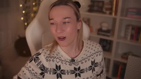 Em -  online show from 22, 12, 2024