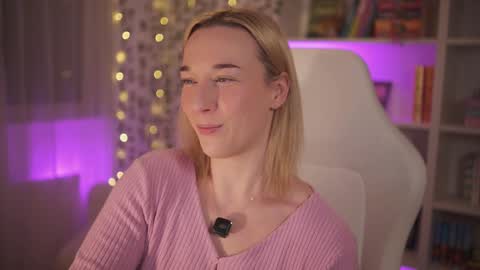 Em -  online show from 26, 1, 2025