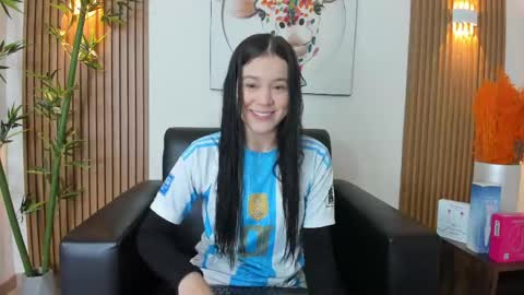 Snapshot of emily_frostt chatting on 29, 4, 2026 emily_frostt online show from 29, 4, 2026