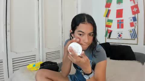 Snapshot of emily_gaviria1 chatting on 23, 6, 2026 emily_gaviria1 online show from 23, 6, 2026