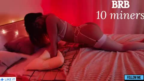Snapshot of emily_gin chatting on 19, 5, 2026 EMILY online show from 19, 5, 2026