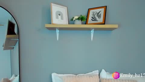 Emily online show from 20, 2, 2025