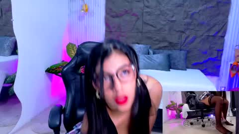 Snapshot of emily_jones3 chatting on 29, 5, 2026 Emily online show from 29, 5, 2026