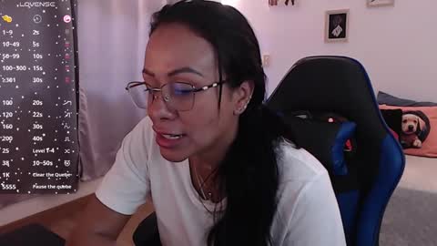 emily leroy. online show from 28, 10, 2025