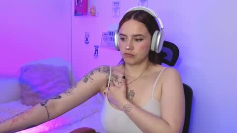 Emily Lindey online show from 24, 2, 2026