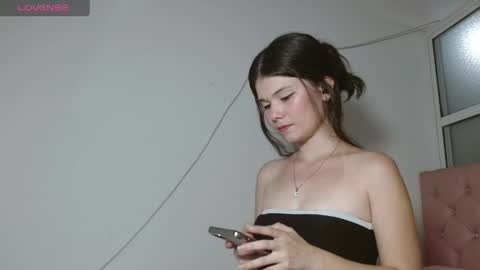 Emily littesweets online show from 28, 3, 2026