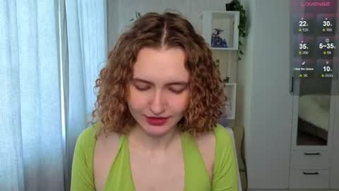 Snapshot of emily_lune chatting on 22, 6, 2026 Emily online show from 22, 6, 2026